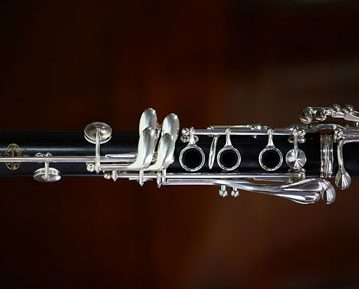 Close-up of a clarinet barrel and keys